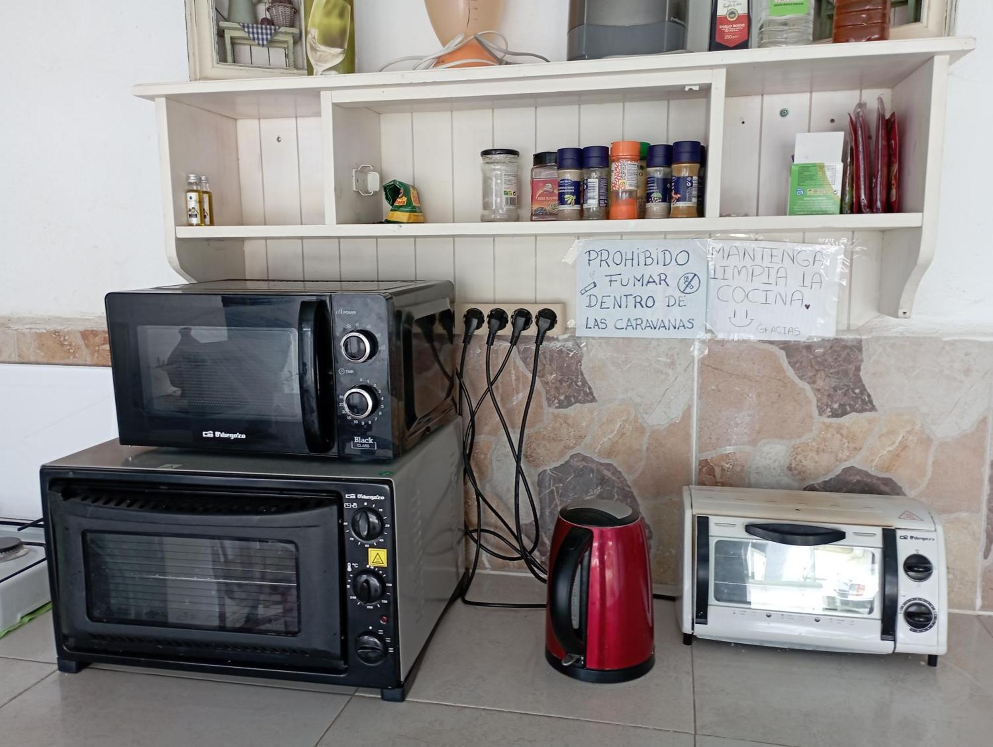 Caravanas Y Habitaciones Para Relajarse Sax Luaran gambar