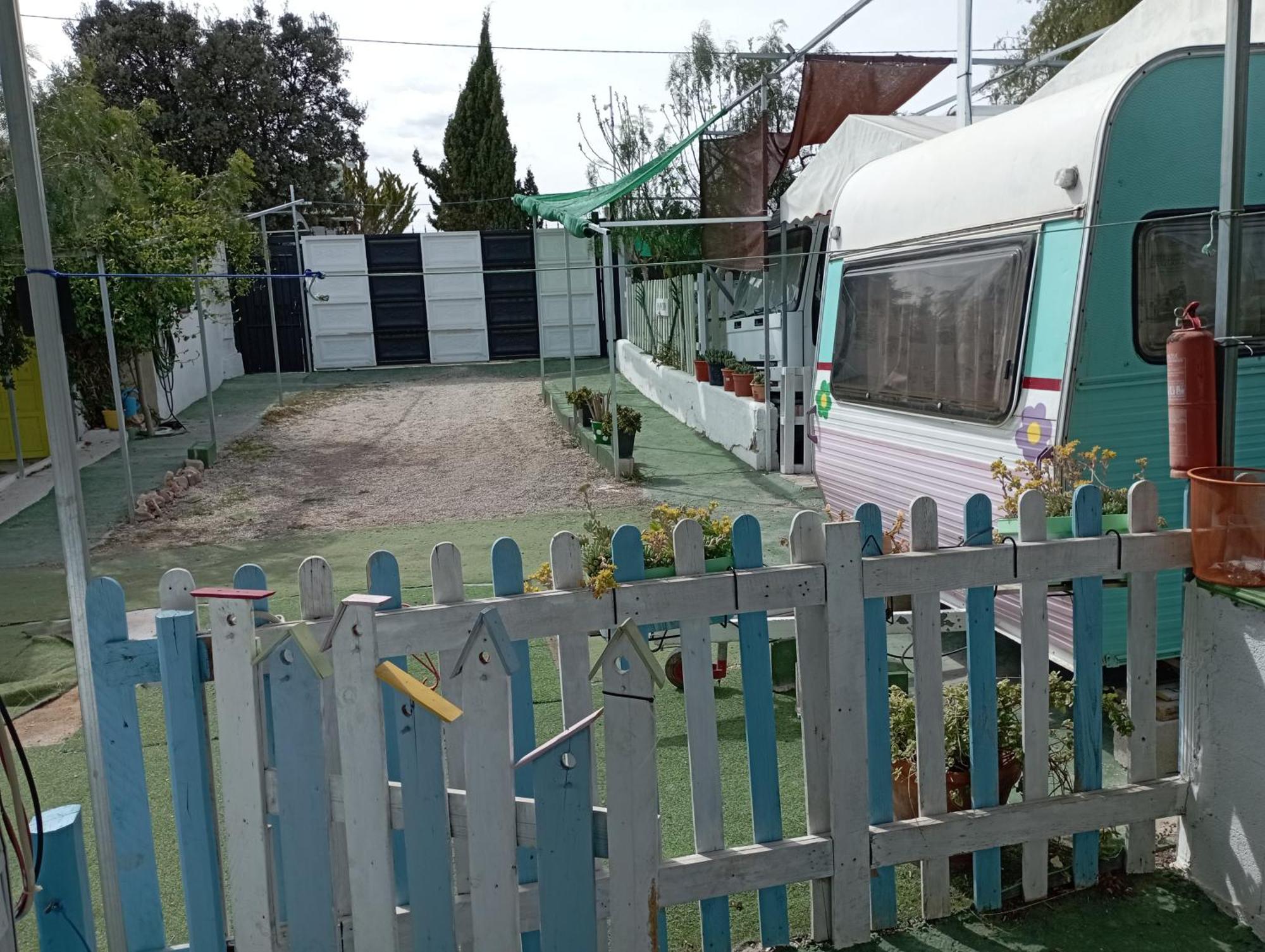 Caravanas Y Habitaciones Para Relajarse Sax Luaran gambar