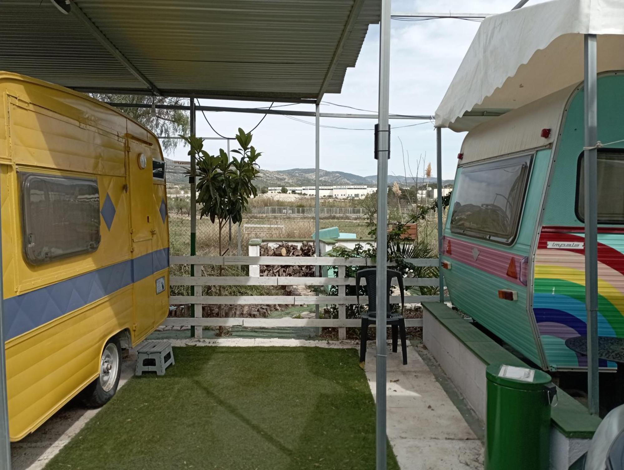 Caravanas Y Habitaciones Para Relajarse Sax Luaran gambar